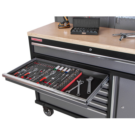 Mobilní pracovní stůl s děrovanou deskou a horními skříňkami - AH1371A